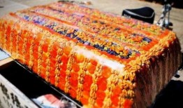 新疆切糕爆料视频最新,传统美食背后的故事与争议